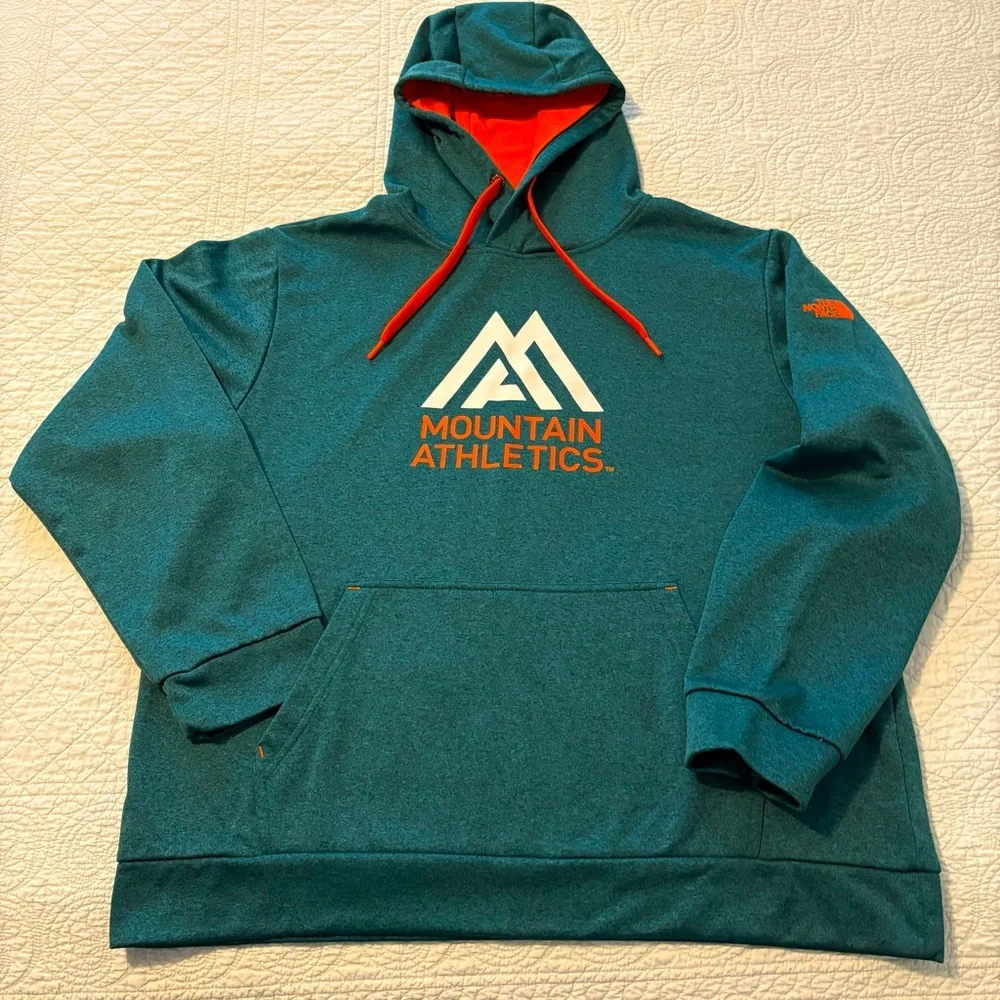 The North Face Surgent pullover hoodie. Size XL.